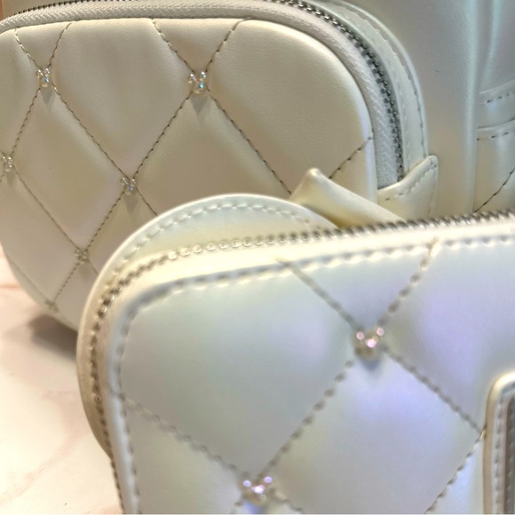 NWT! Wedding Loungefly Minnie Mouse Iridescent Pearl Backpack and Wallet Combo - Picture 12 of 14